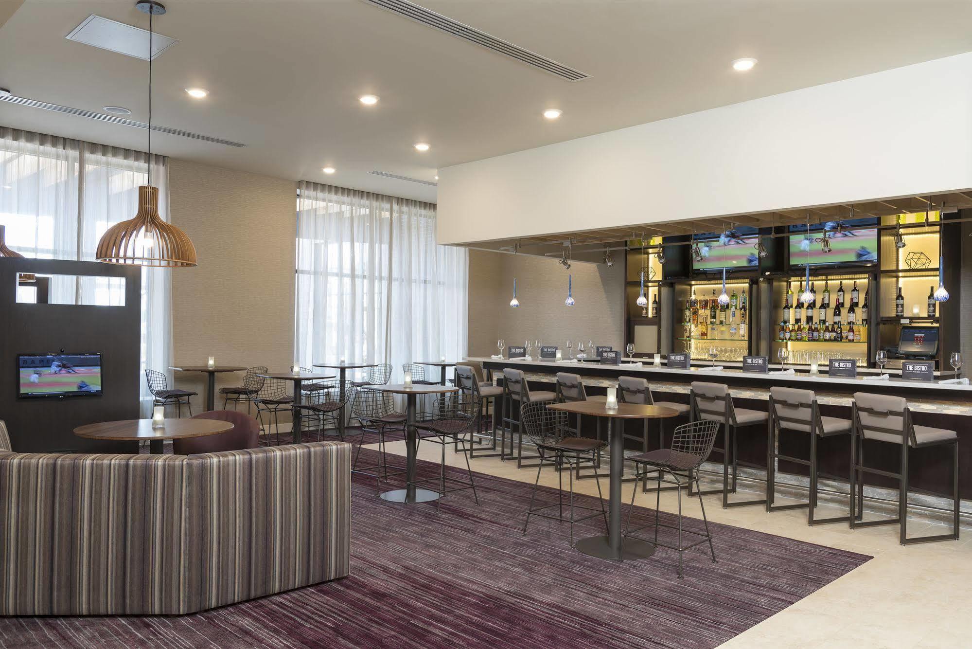Courtyard By Marriott Mt. Pleasant At Central Michigan University Mount Pleasant Ngoại thất bức ảnh